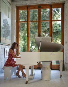 Kinga Krupa Thomasz Brown Valentines